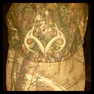 Real tree camo hat XL